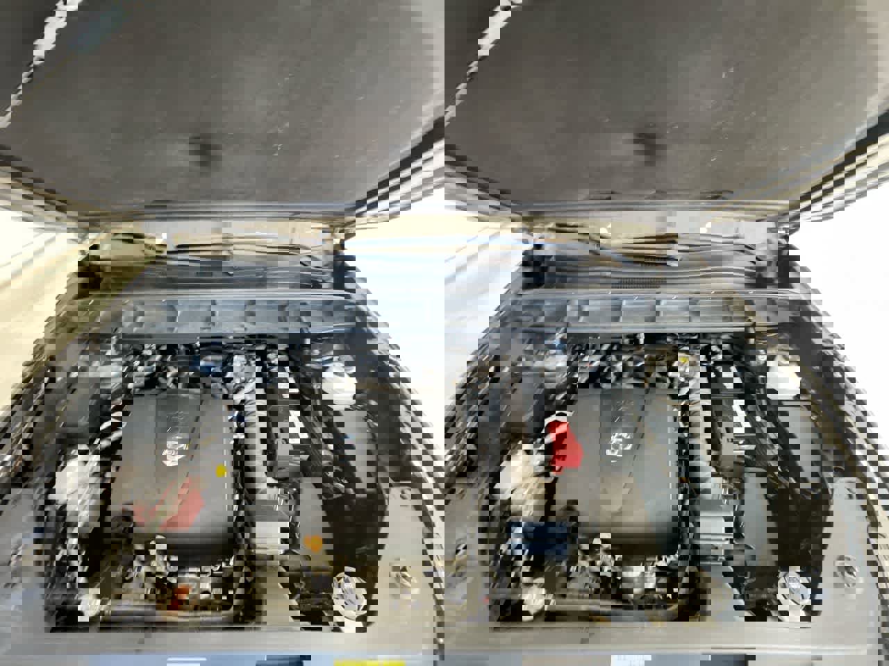 Used 2020 Toyota Highlander XLE image 27