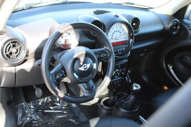 Used 2013 MINI Cooper Countryman FWD image 12