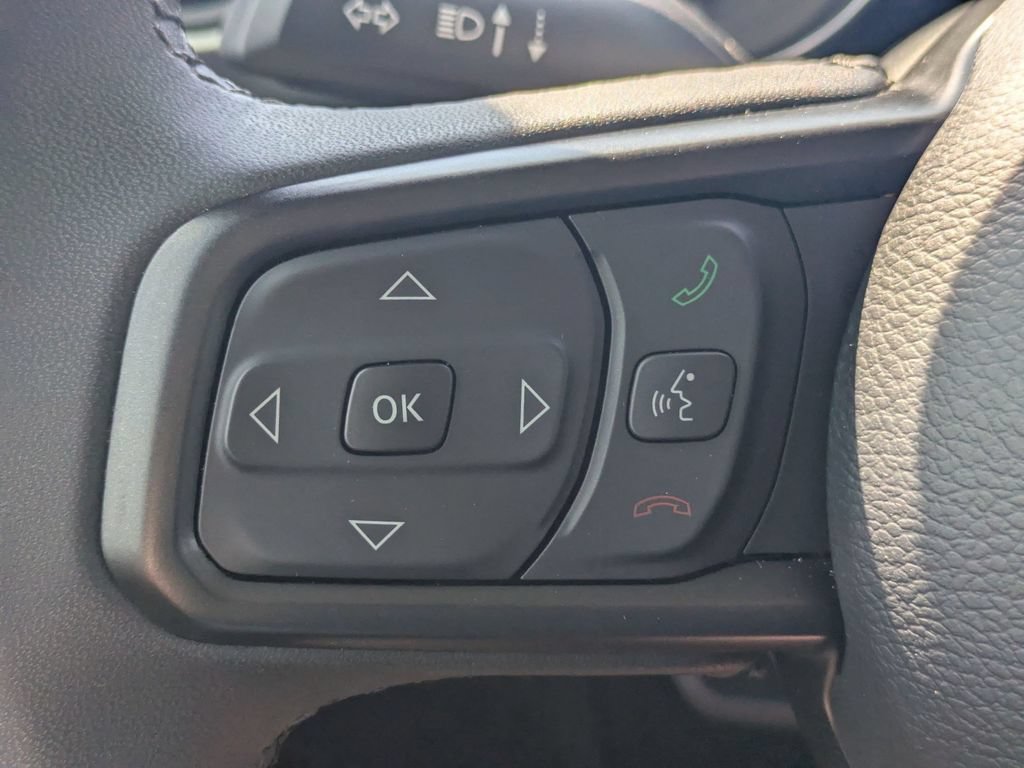 Used 2023 Jeep Gladiator Sport AWD/4WD image 13