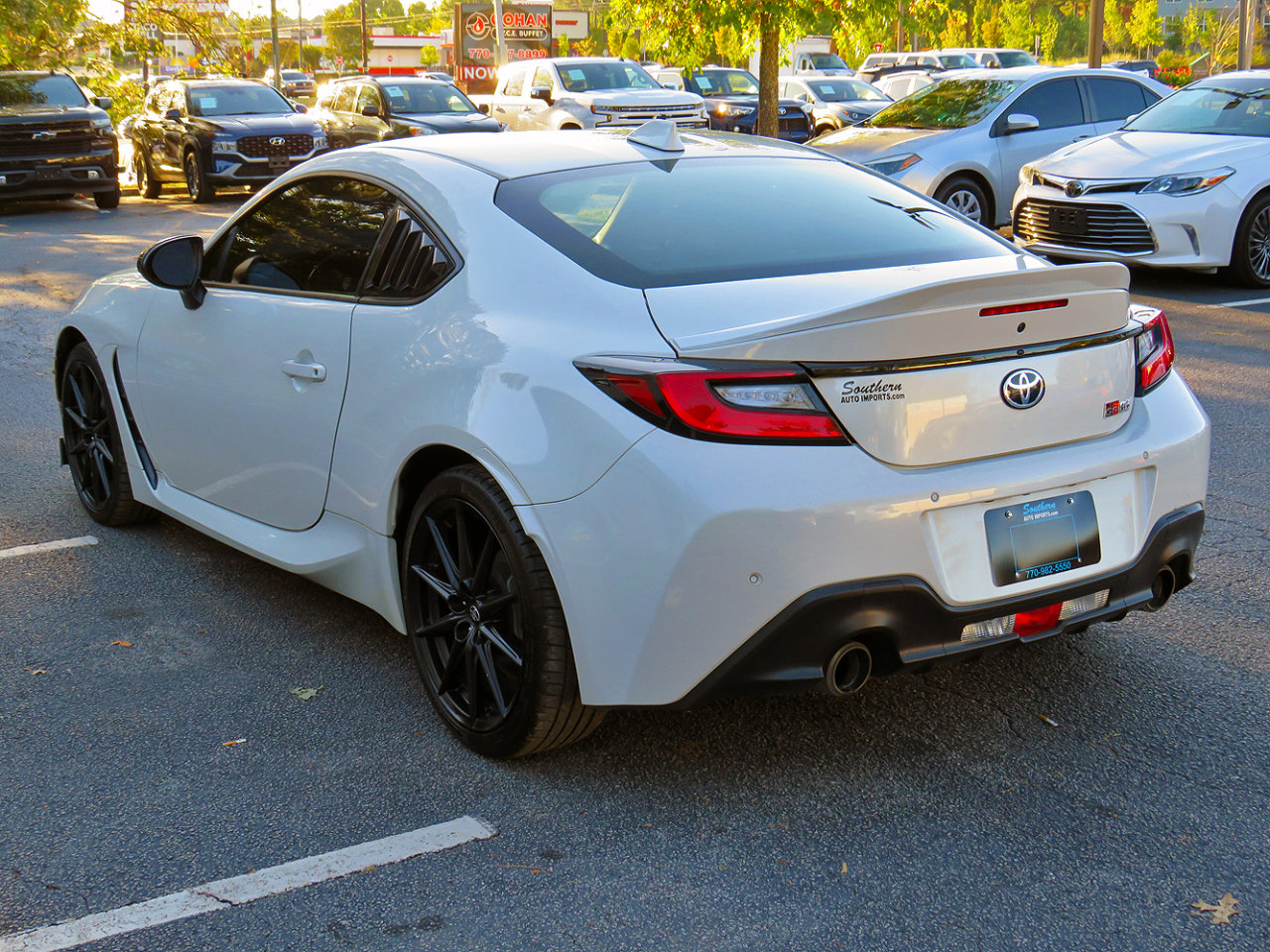 Used 2022 Toyota GR86 Premium w/ ALL Weather Mat Package (TMS) image 9