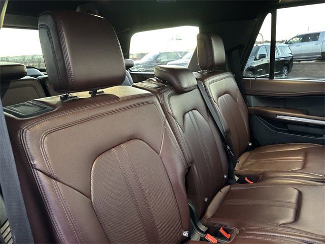 Used 2024 Ford Expedition Limited image 22