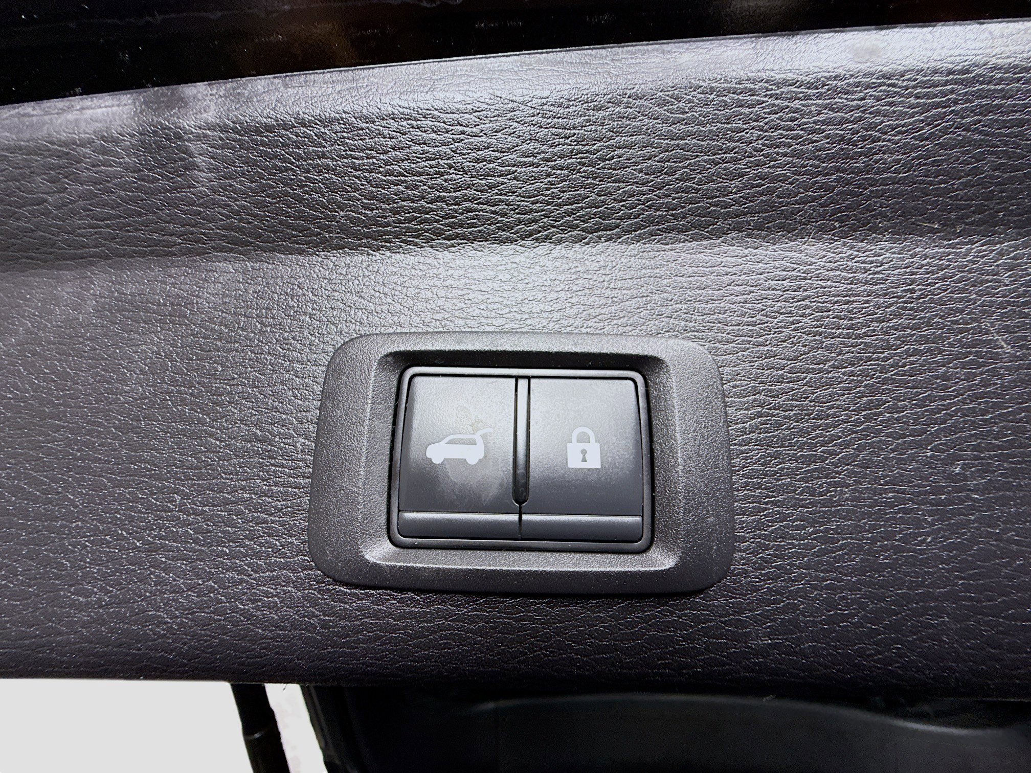 Used 2024 Mitsubishi Outlander SE Black Edition image 42