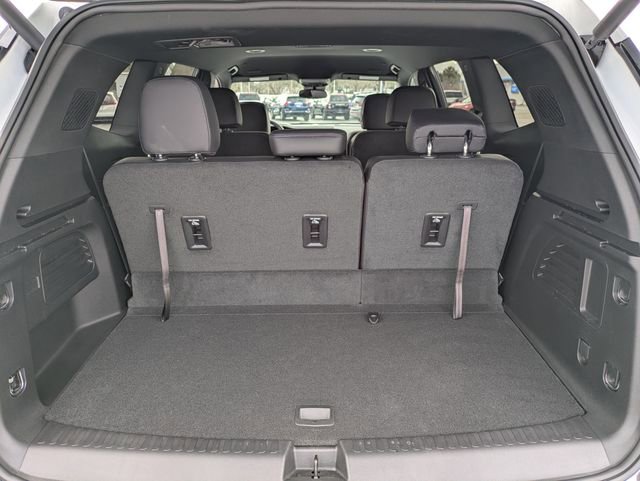 Certified 2025 GMC Acadia Elevation w/ Elevation Premium Package image 13