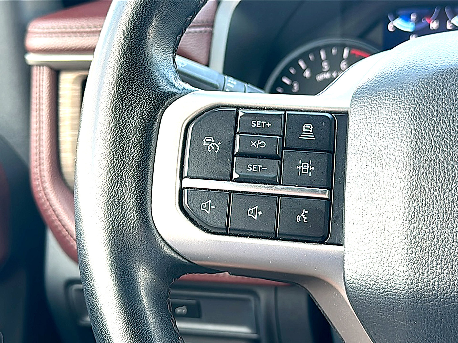 Used 2023 Ford Expedition Limited image 30