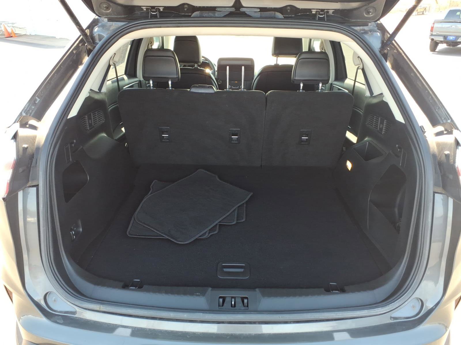 Used 2020 Ford Edge SEL AWD/4WD image 21