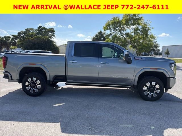 Used 2026 GMC Sierra 3500 Denali w/ Denali Reserve Package AWD/4WD image 5