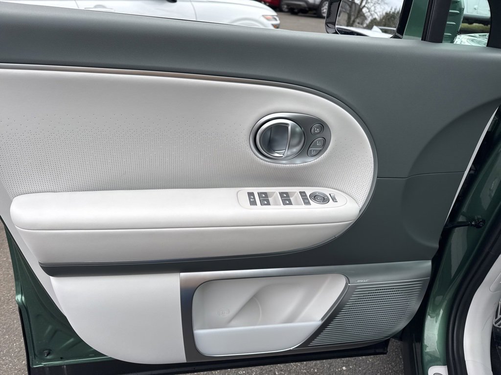 Used 2026 Hyundai Ioniq 9 Calligraphy image 16