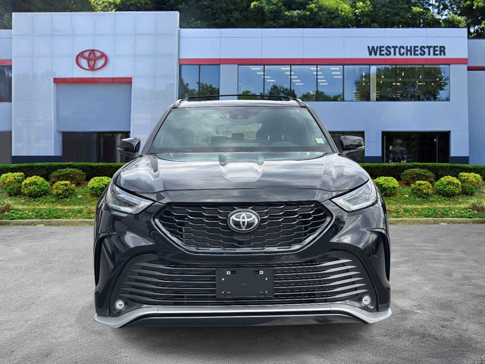 Used 2025 Toyota Highlander XSE image 9