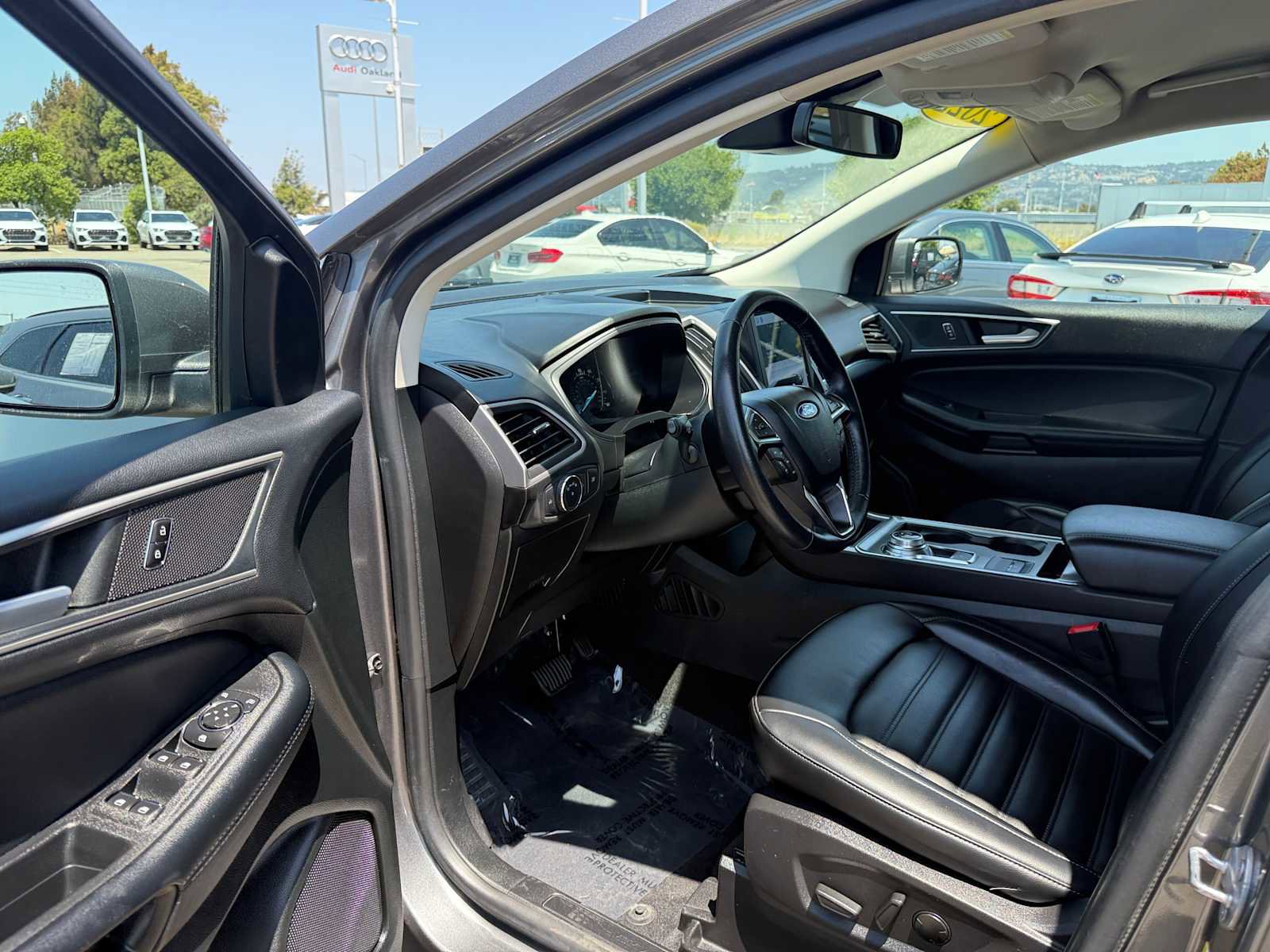 Used 2022 Ford Edge SEL image 16
