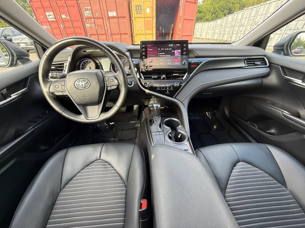 Used 2023 Toyota Camry SE w/ Cold Weather Package FWD image 23