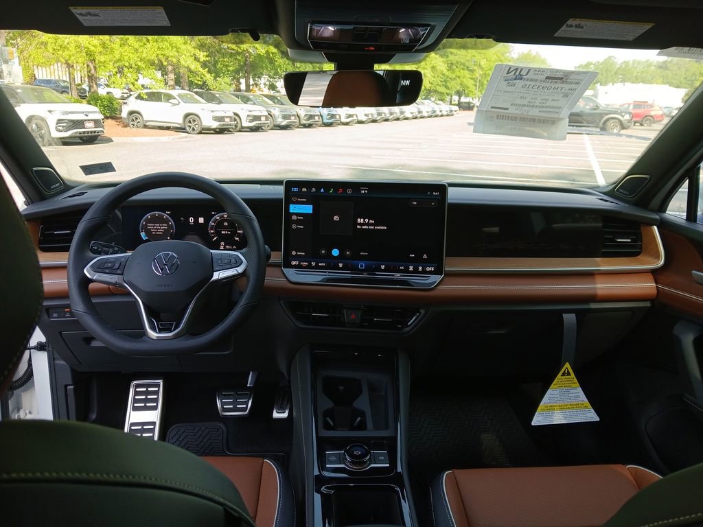 New 2026 Volkswagen Tiguan SEL R-Line image 12