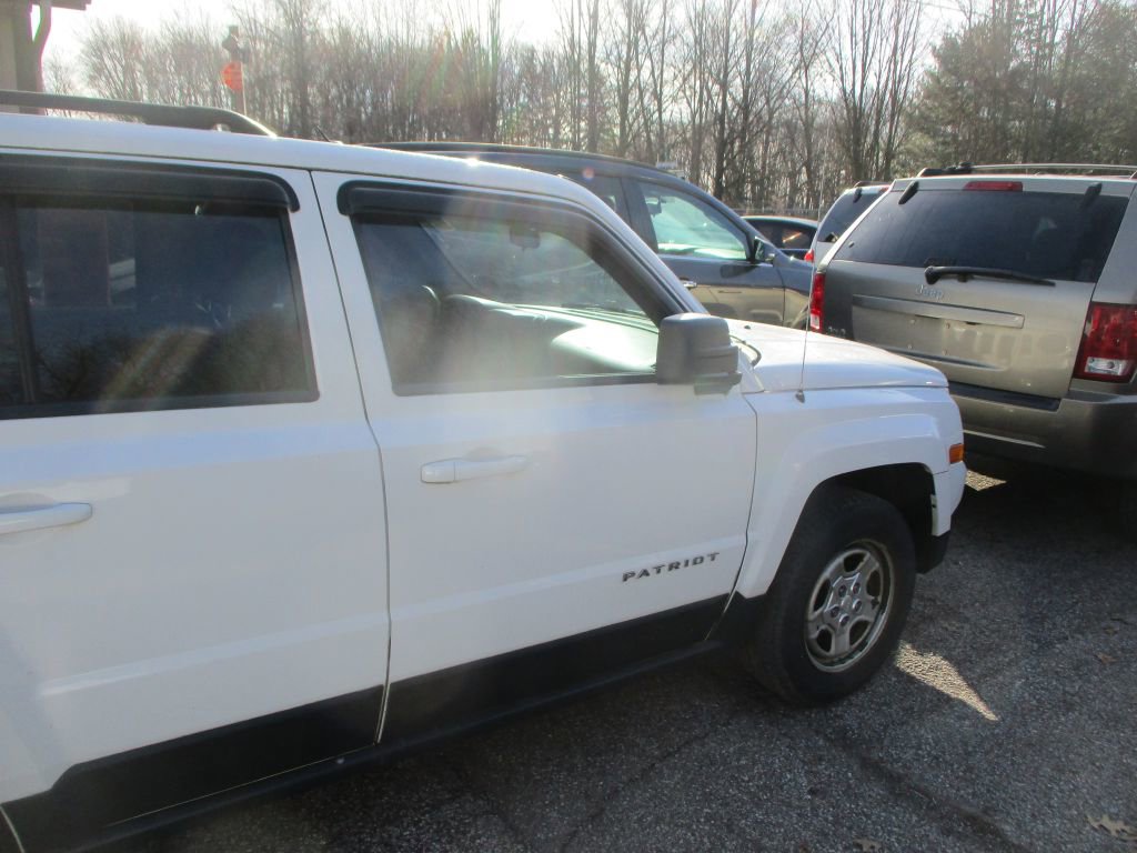 Used 2012 Jeep Patriot Sport w/ PWR Value Group FWD image 4