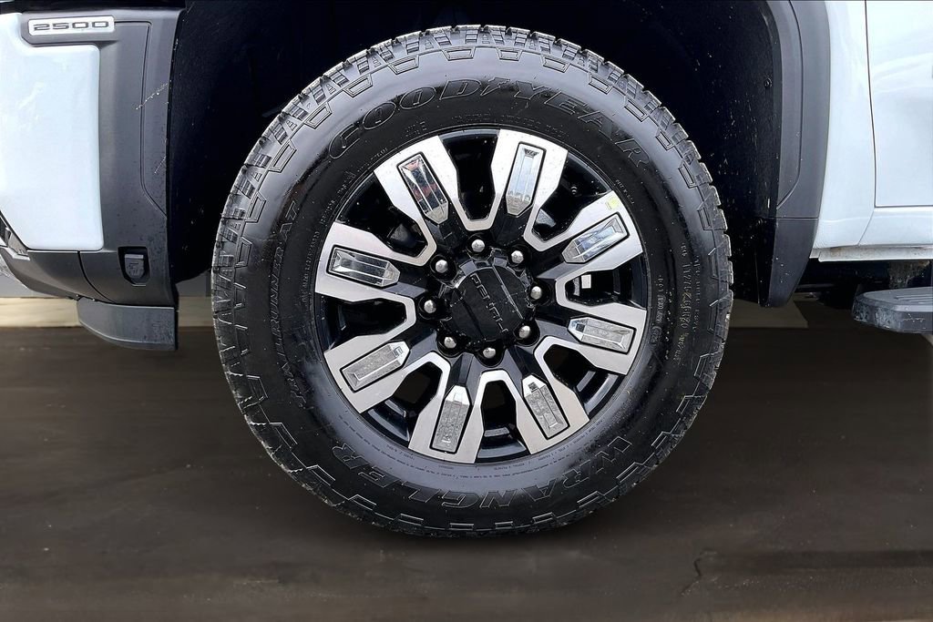 New 2026 GMC Sierra 2500 Denali w/ Denali Reserve Package AWD/4WD image 13