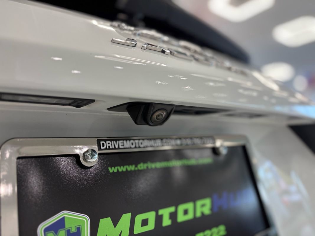 Used 2020 Jaguar E-PACE R-Dynamic HSE image 51