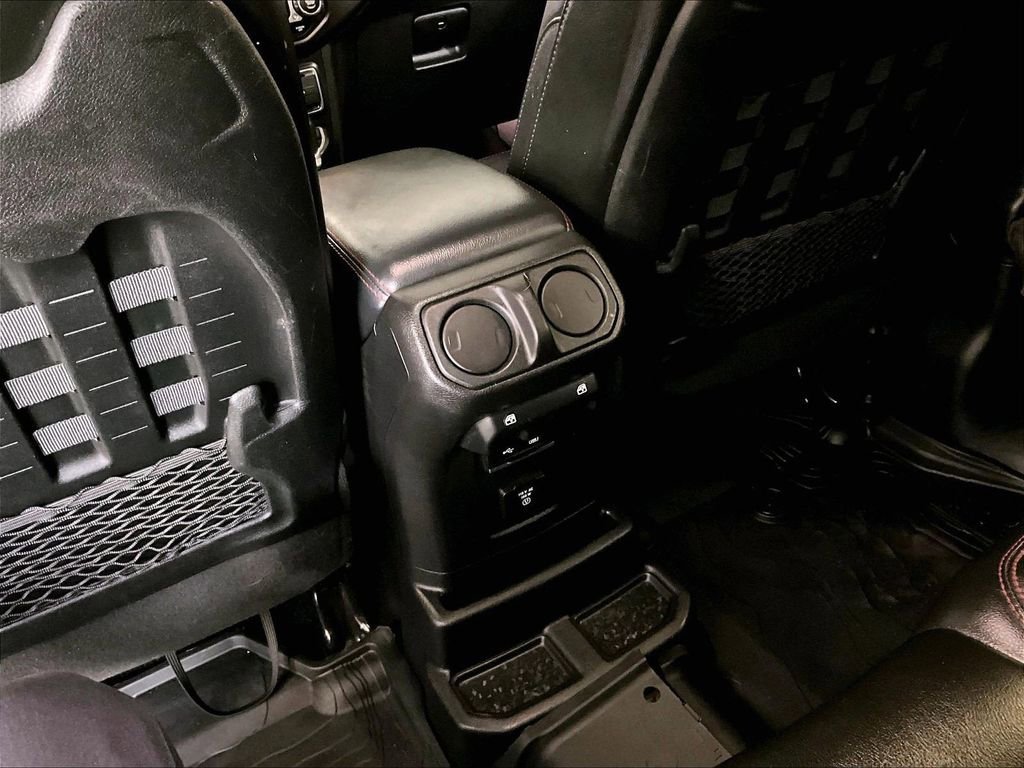 Used 2020 Jeep Wrangler Unlimited Rubicon w/ Quick Order Package 28Y Recon AWD/4WD image 29