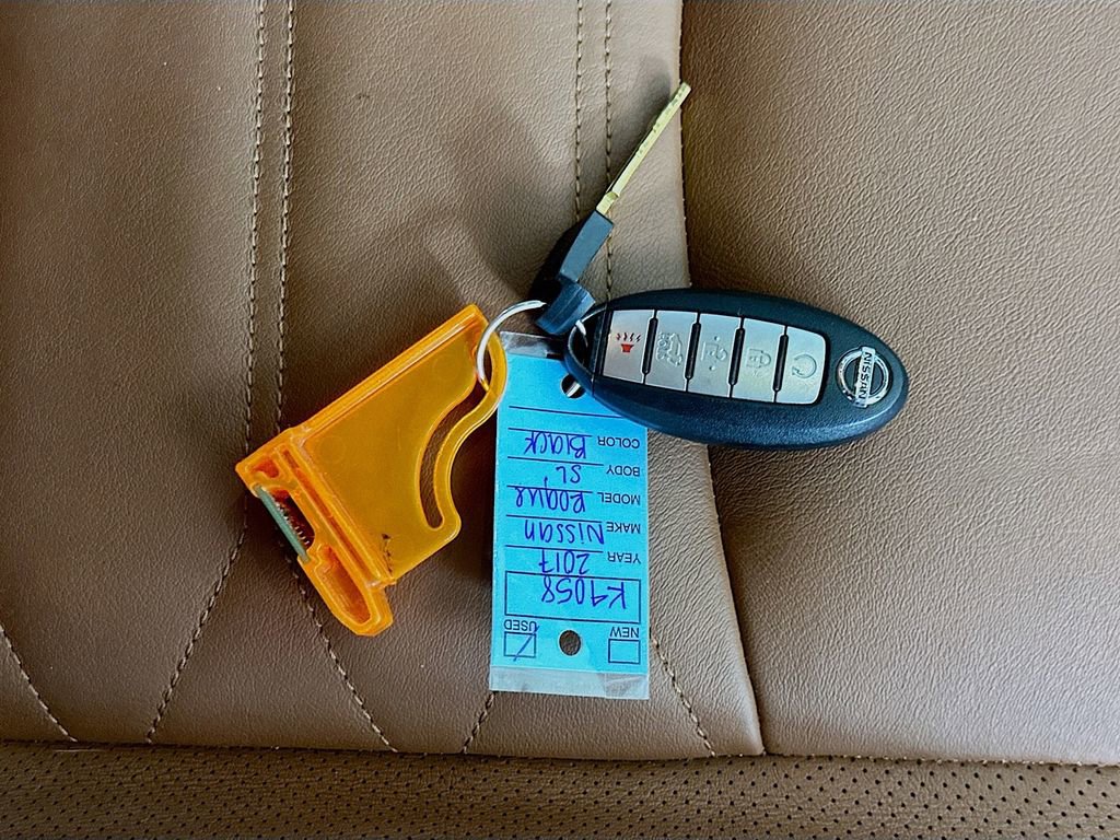 Used 2017 Nissan Rogue SL w/ SL Premium Package image 34