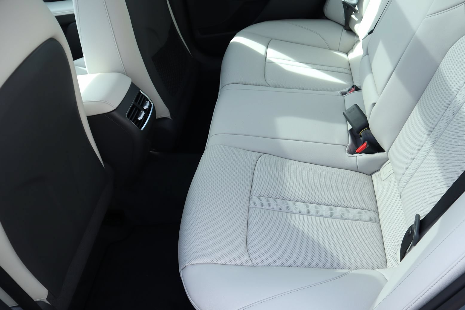 New 2026 Hyundai Sonata Limited FWD image 18