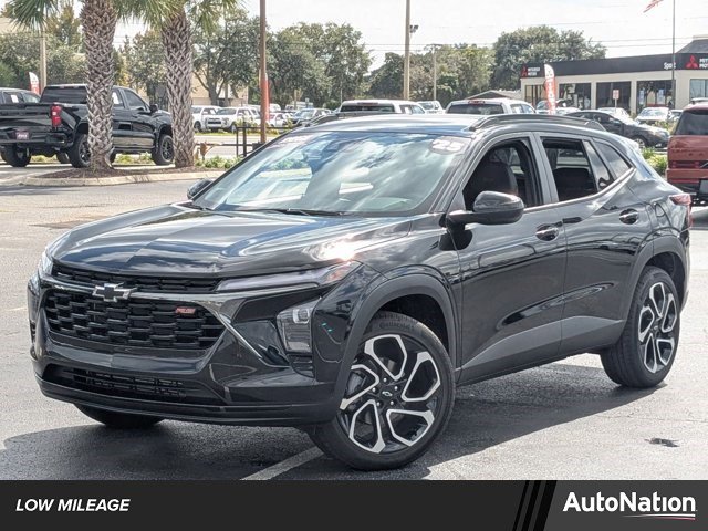 Used 2025 Chevrolet Trax RS