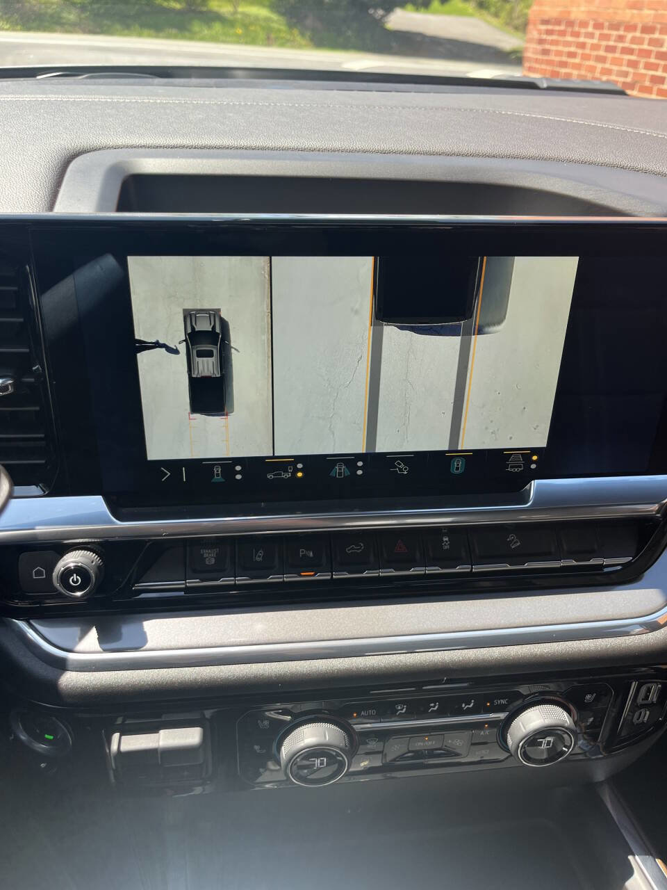 Used 2024 Chevrolet Silverado 2500 High Country w/ High Country Premium Package image 23