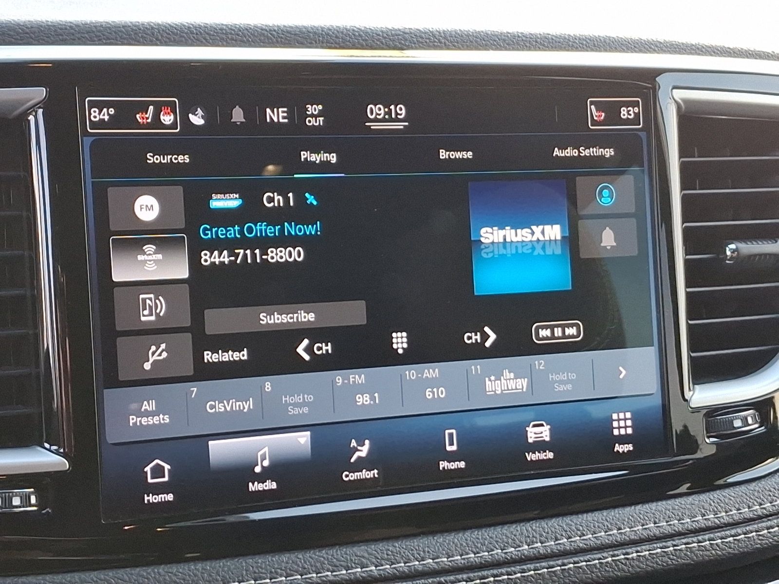 Used 2021 Chrysler Pacifica Touring w/ S Appearance Package image 17