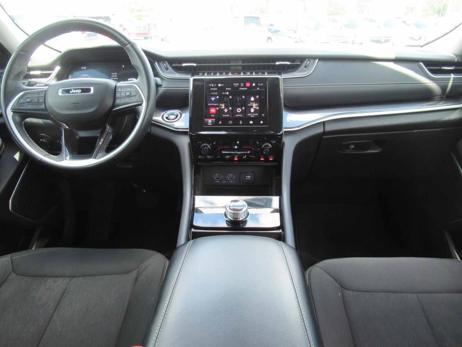 Used 2021 Jeep Grand Cherokee L Laredo w/ Luxury Tech Group I RWD image 12