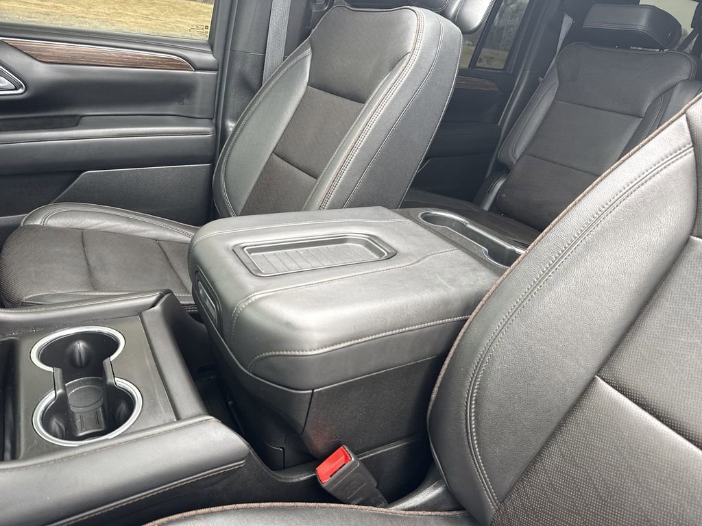 Used 2023 Chevrolet Suburban High Country image 23