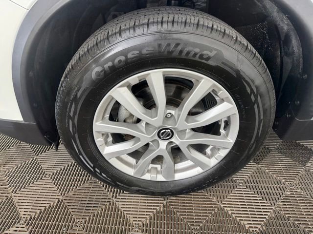 Used 2019 Nissan Rogue SV AWD/4WD image 26