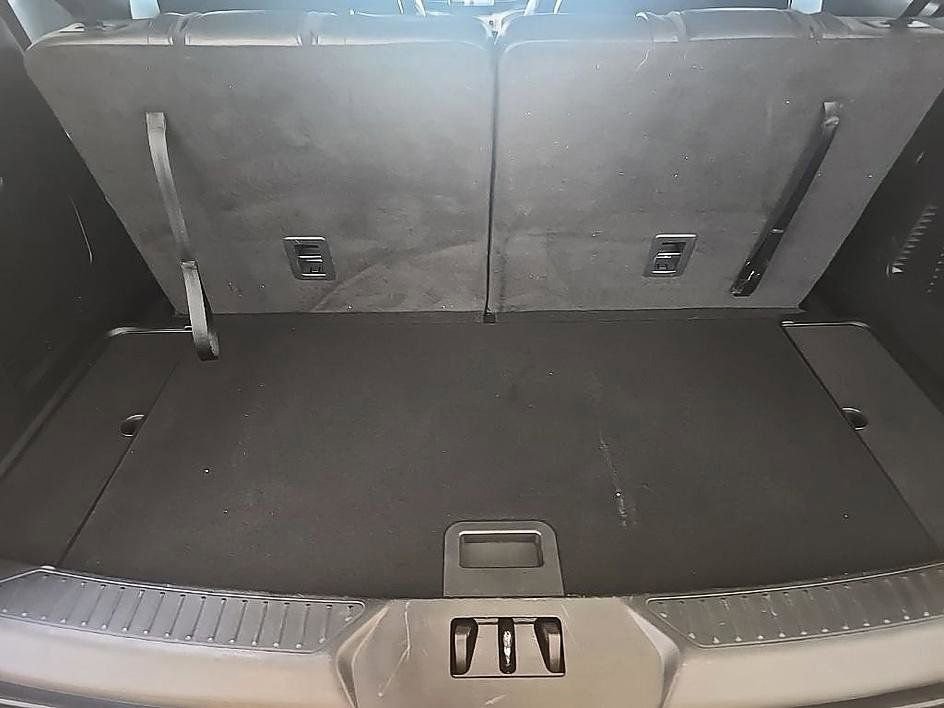 Used 2023 Ford Explorer XLT w/ Equipment Group 202A image 32