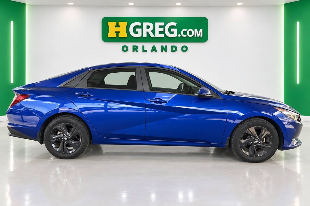 Used 2022 Hyundai Elantra SEL FWD image 4