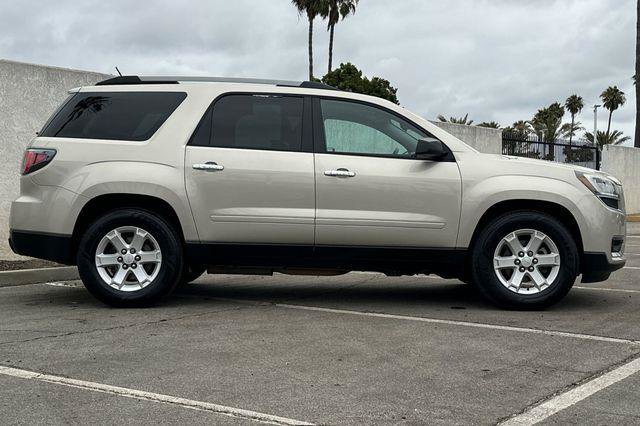 Used 2015 GMC Acadia SLE FWD image 3
