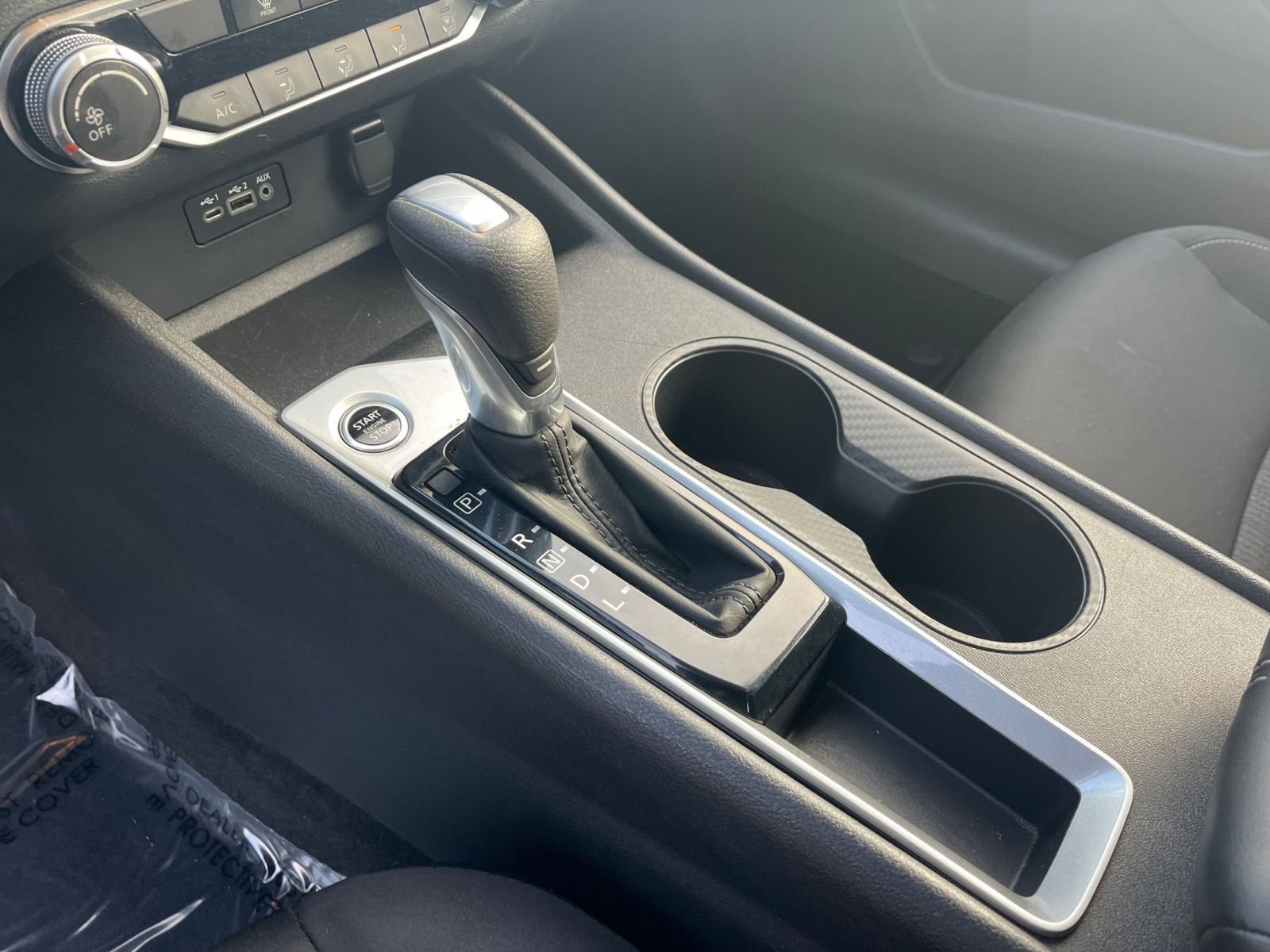 Used 2025 Nissan Altima 2.5 SV image 35