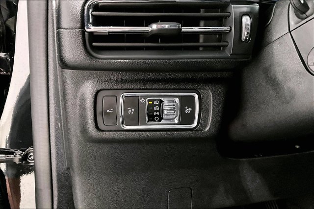 Used 2022 Lincoln Corsair Reserve w/ Equipment Group 201A AWD/4WD image 47