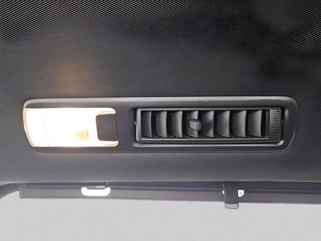 Used 2025 Toyota Sienna XSE w/ XSE Premium Package AWD/4WD image 23