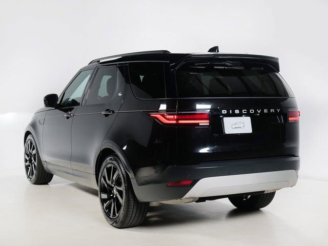Used 2025 Land Rover Discovery S AWD/4WD image 32