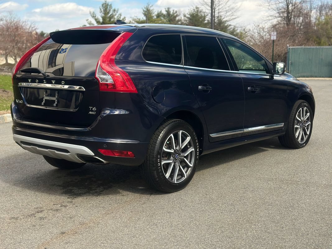 Used 2017 Volvo XC60 T6 Dynamic w/ Preferred Option Package AWD/4WD image 8