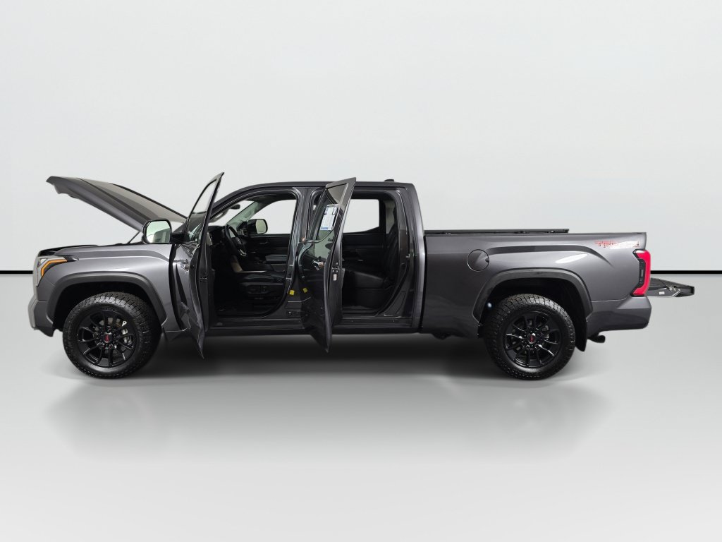 Used 2022 Toyota Tundra Limited w/ TRD Off-Road Package AWD/4WD image 9