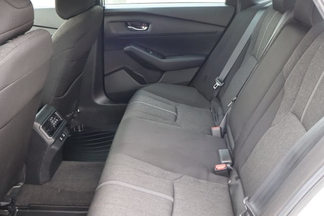 Used 2025 Honda Accord Sport image 7
