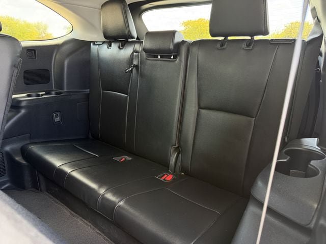 Used 2023 Toyota Highlander XLE FWD image 27