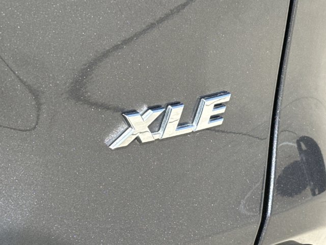 Used 2025 Toyota RAV4 XLE FWD image 14