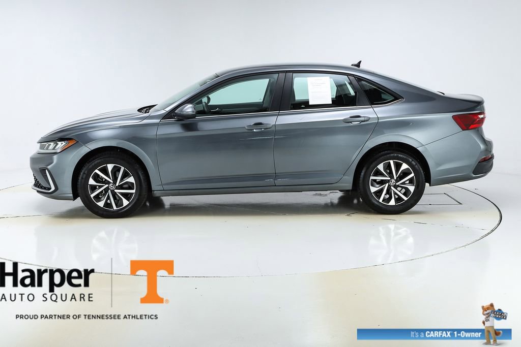 Used 2025 Volkswagen Jetta S image 2