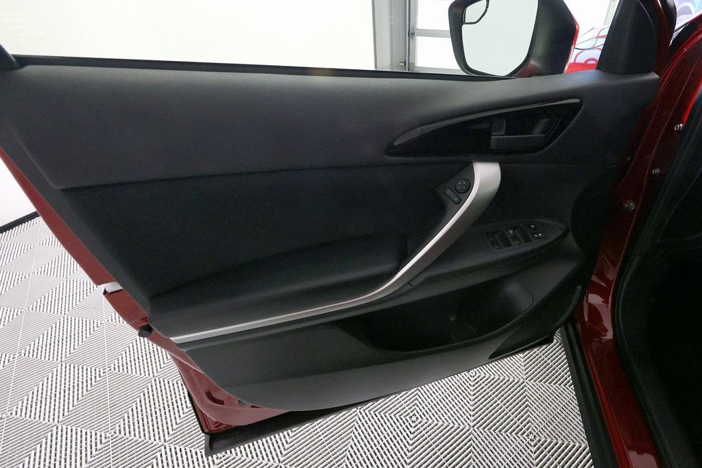 Used 2025 Mitsubishi Eclipse Cross ES image 13