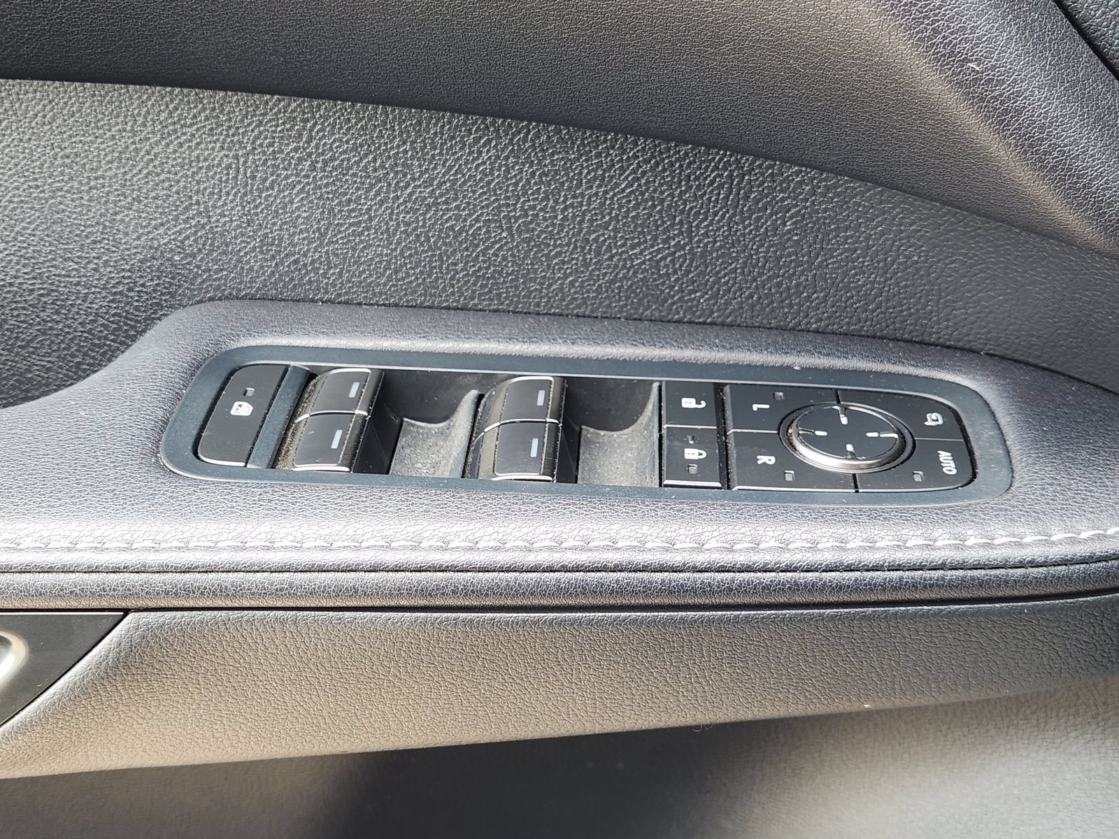 Used 2024 Lexus RX 350 Premium Plus w/ Convenience Package FWD image 27