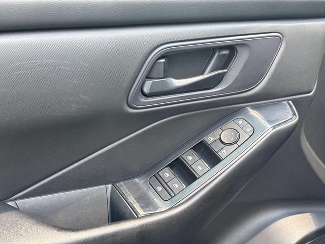 Certified 2024 Nissan Rogue S AWD/4WD image 22