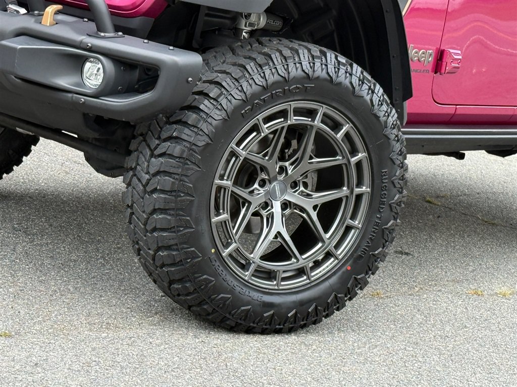 Used 2024 Jeep Wrangler Unlimited Rubicon 392 AWD/4WD image 5