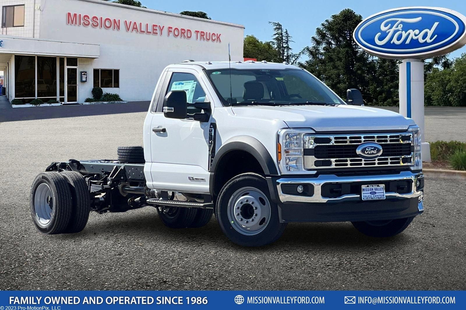 New 2026 Ford F550 2WD Regular Cab Super Duty image 1