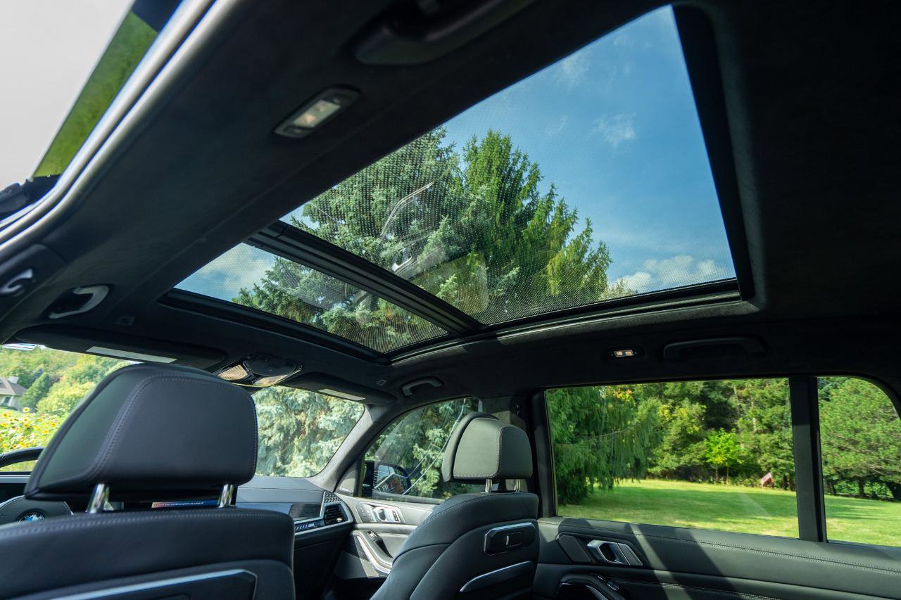 Used 2023 BMW X7 M60i image 34