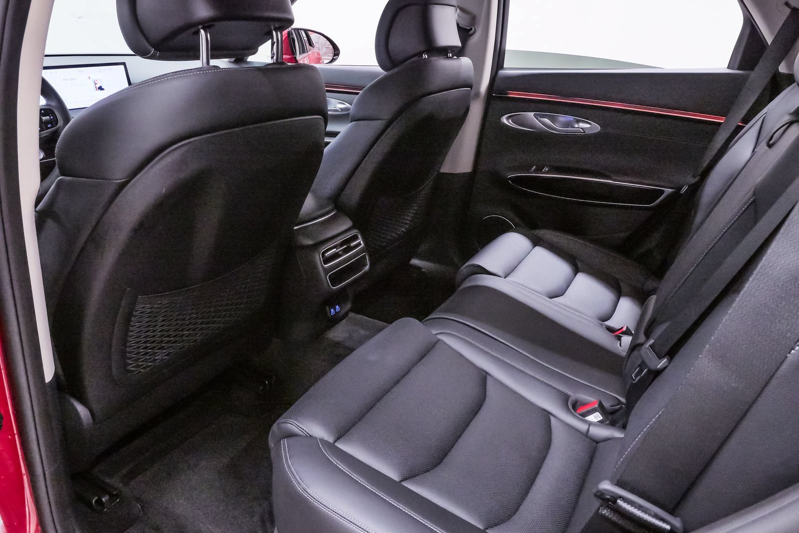 Certified 2026 Genesis GV70 2.5T AWD/4WD image 10