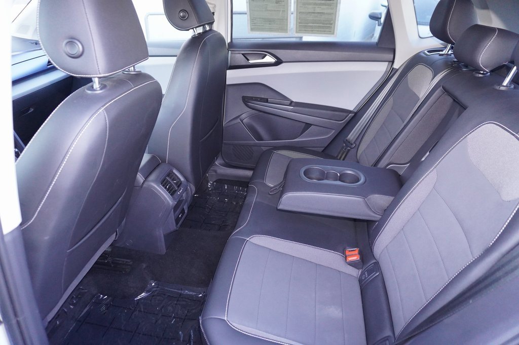 Used 2022 Volkswagen Taos SE image 8