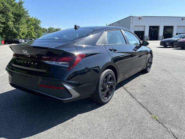 New 2026 Hyundai Elantra Sport FWD image 3