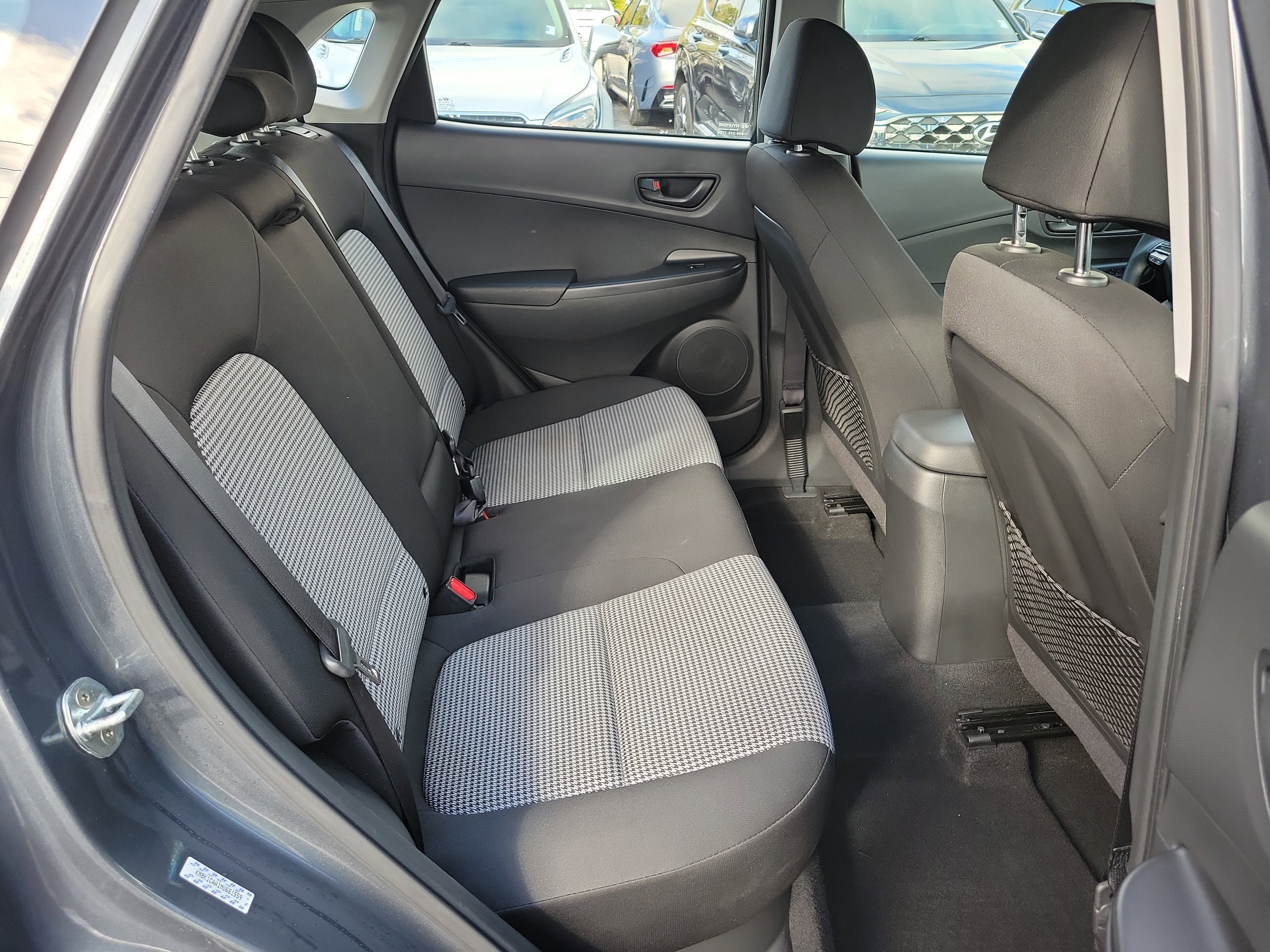 Used 2021 Hyundai Kona SE image 12